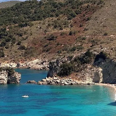 Aparthotel Pigeon Cave Ksamil